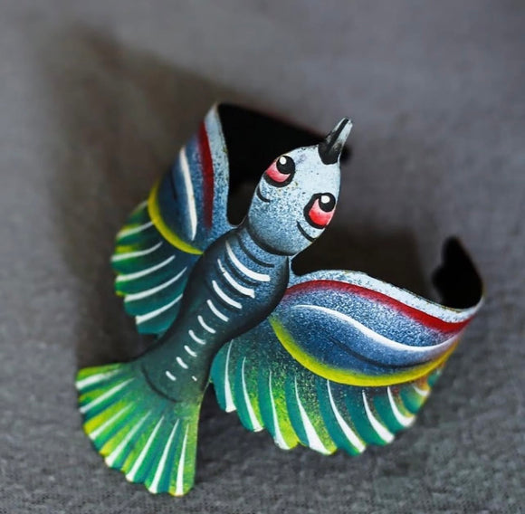 Swallow Armcuff